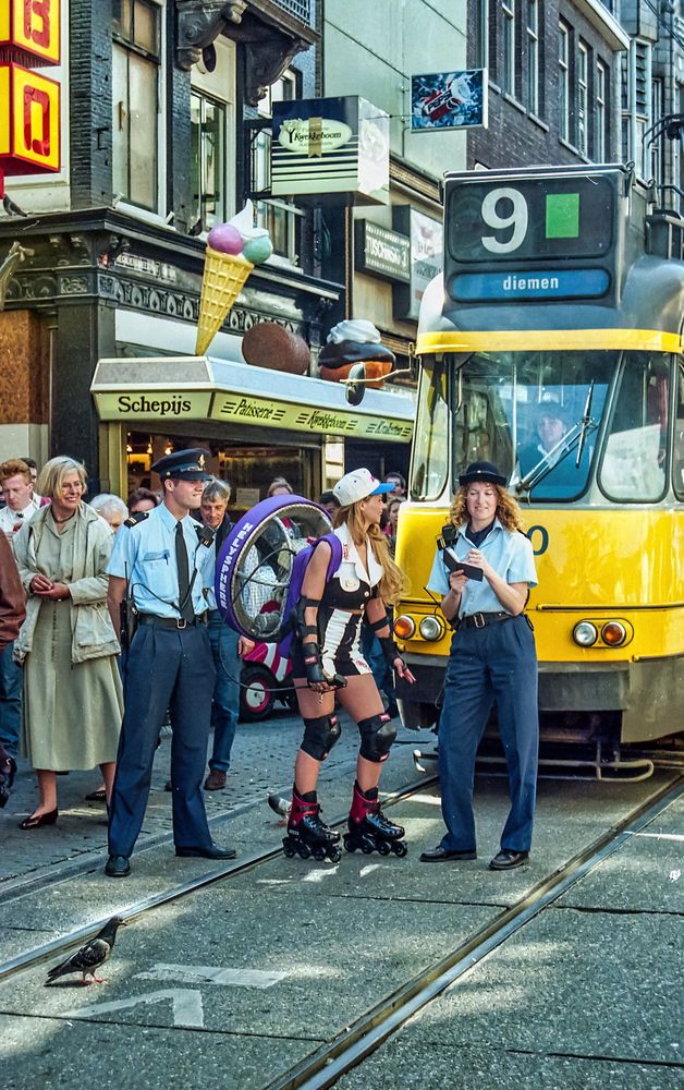 Amsterdam Helysphere Woman