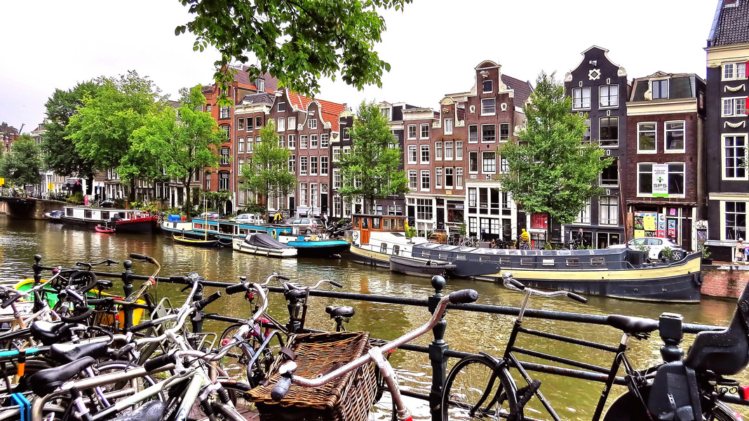 Amsterdam in August (2)