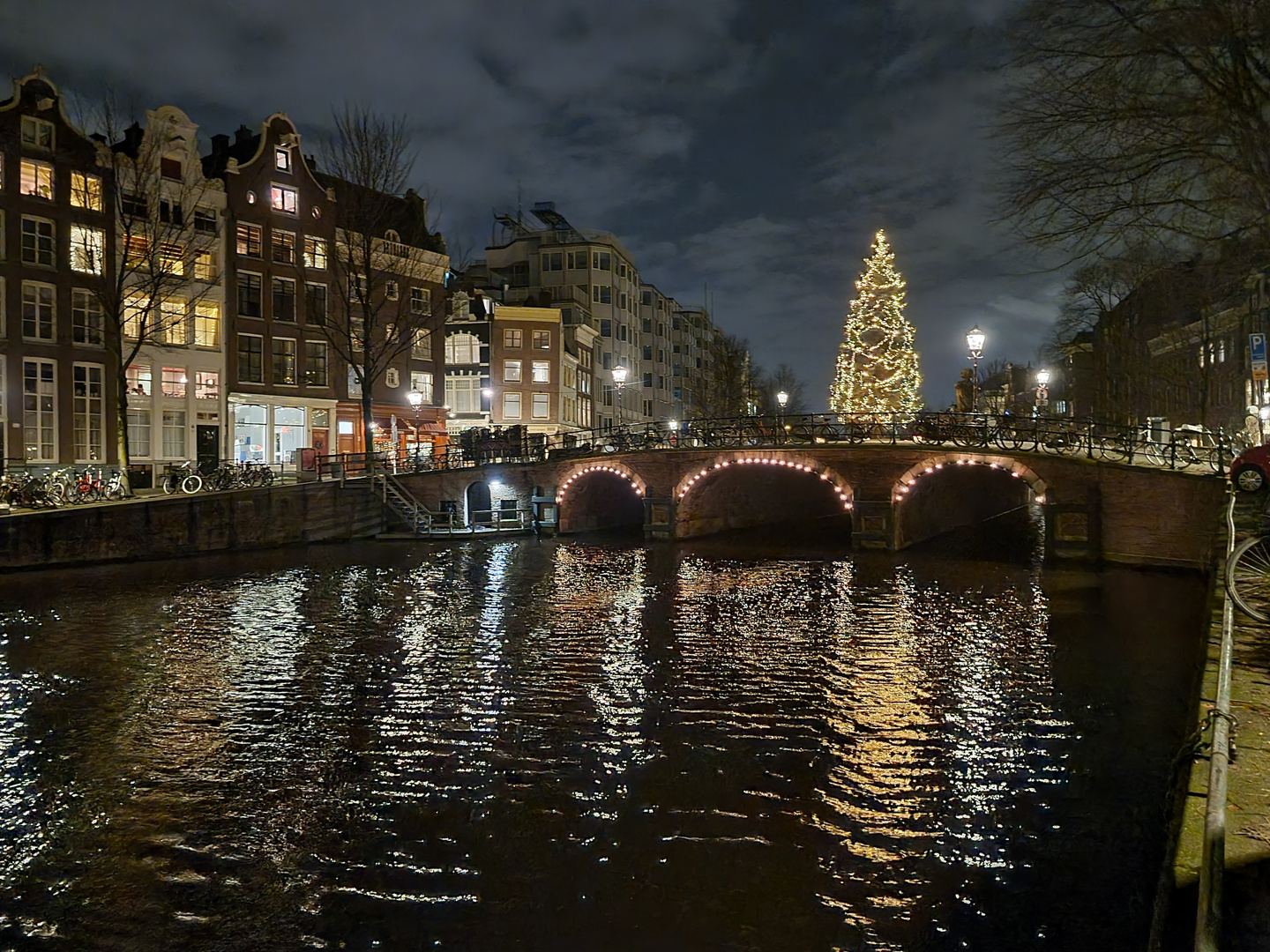 Amsterdam ist eine Stadt, die niemals schläft