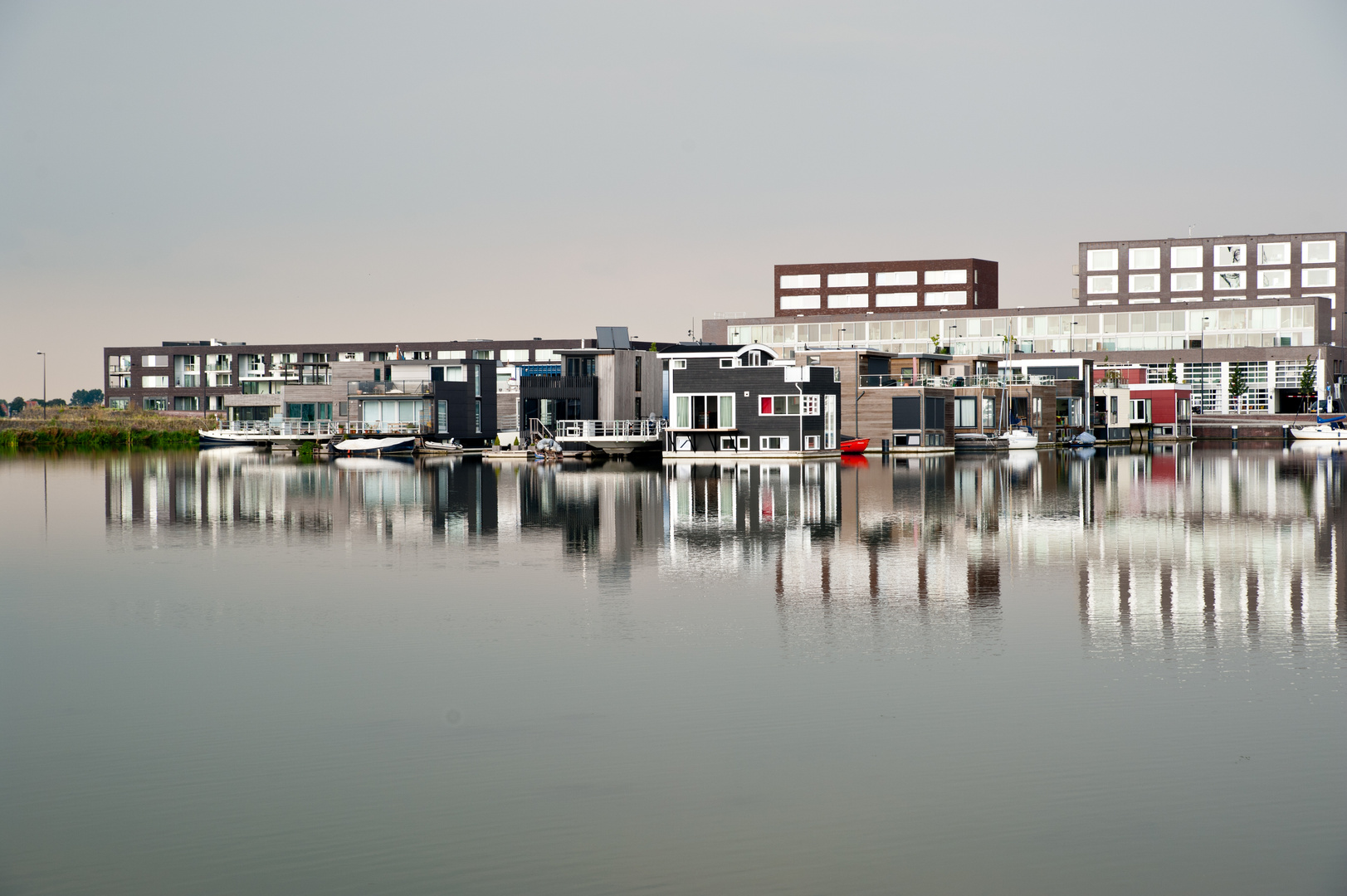 Amsterdam - Leben auf künstlichger Insel