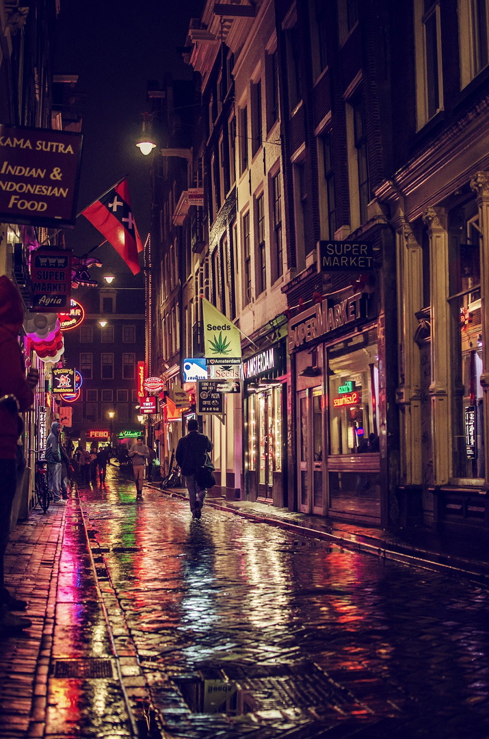 Amsterdam wet nightlife