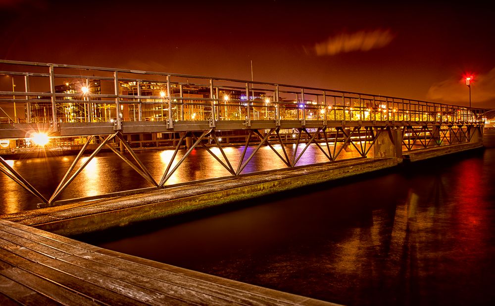 Amsterdambridge at Night