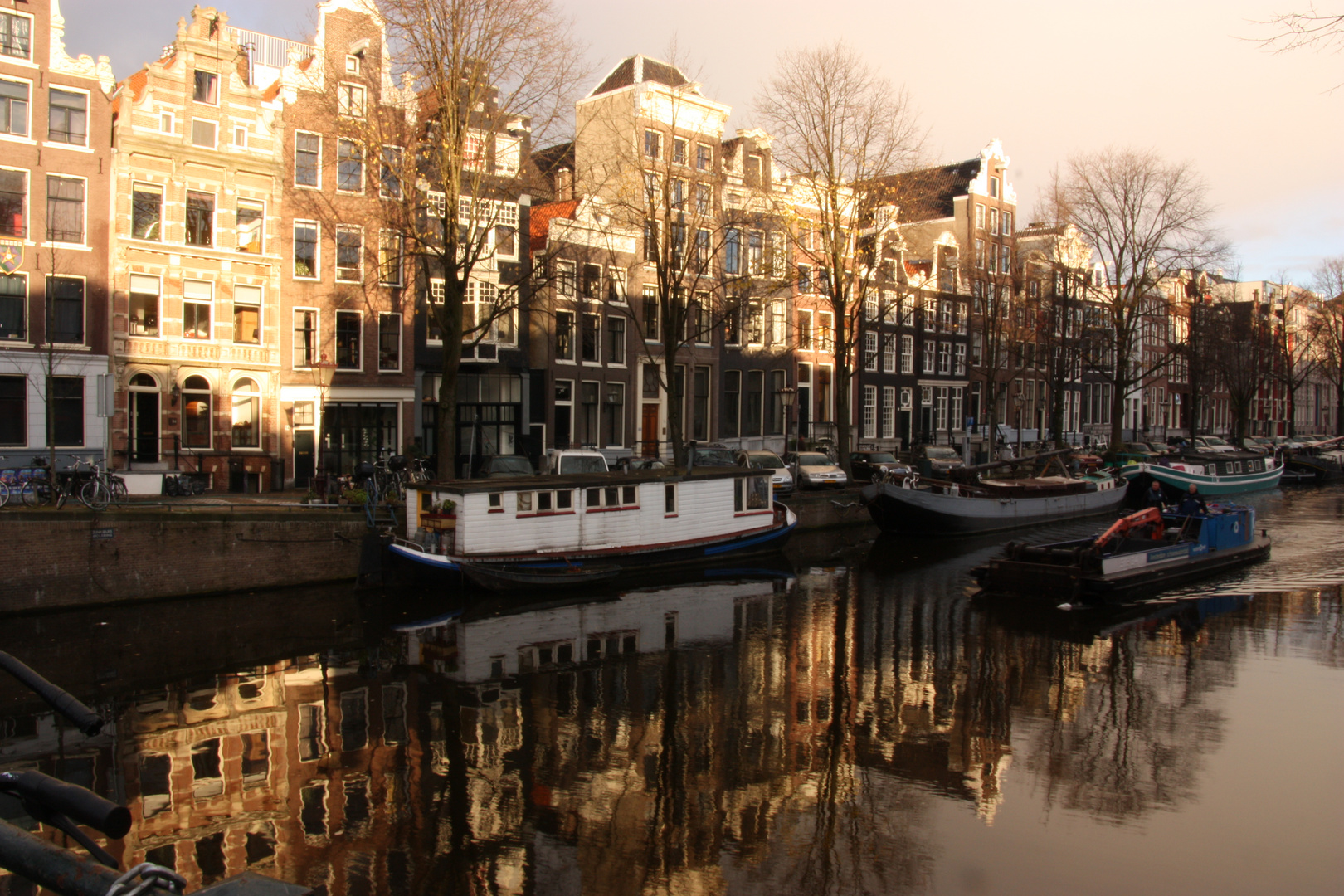 Amsterdamer Gracht am Morgen