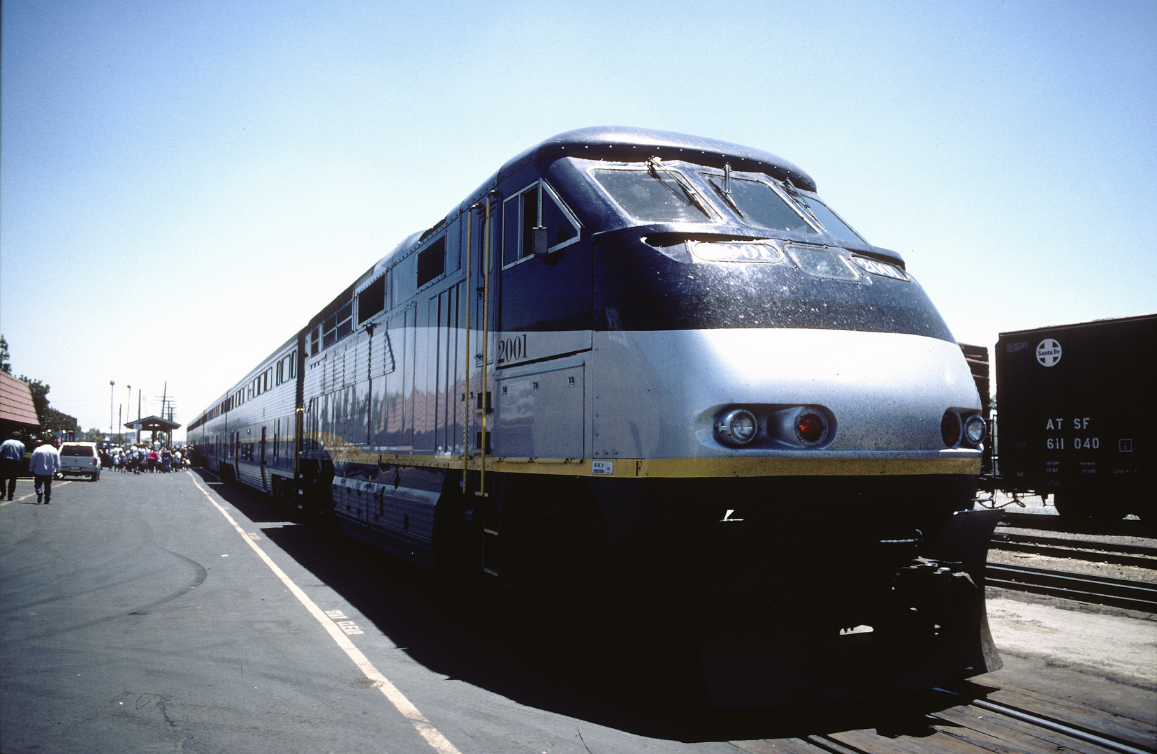 Amtrak California in Bakersfield at Noon....