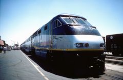 Amtrak California in Bakersfield at Noon....