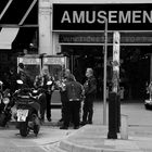 aMUseMentS