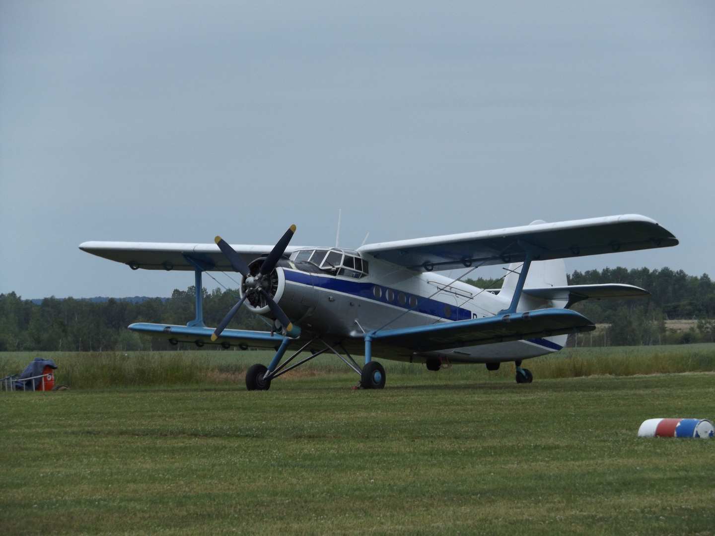 AN-2 am Böhlener Flugplatz 2