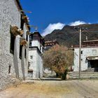 An alley in Shigatse