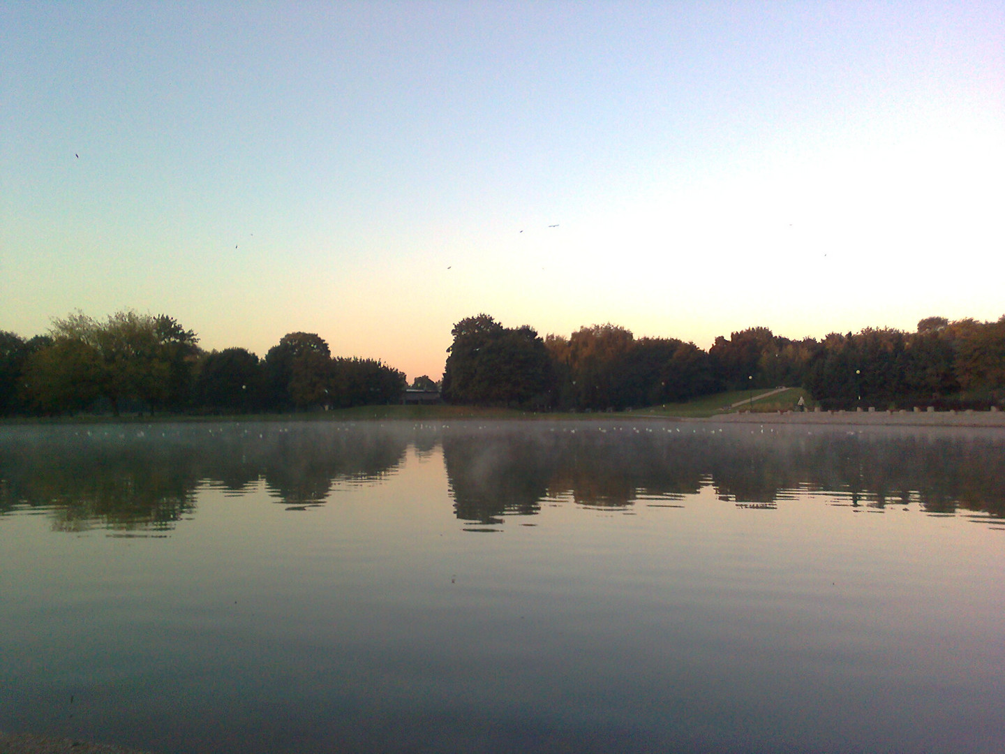 An autumn morning in late summer