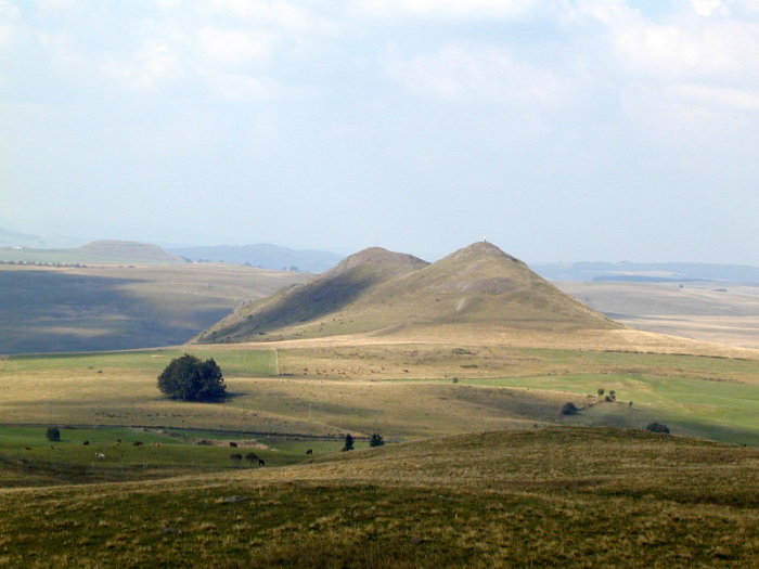 ...AN DEN BUSEN DES CANTAL...