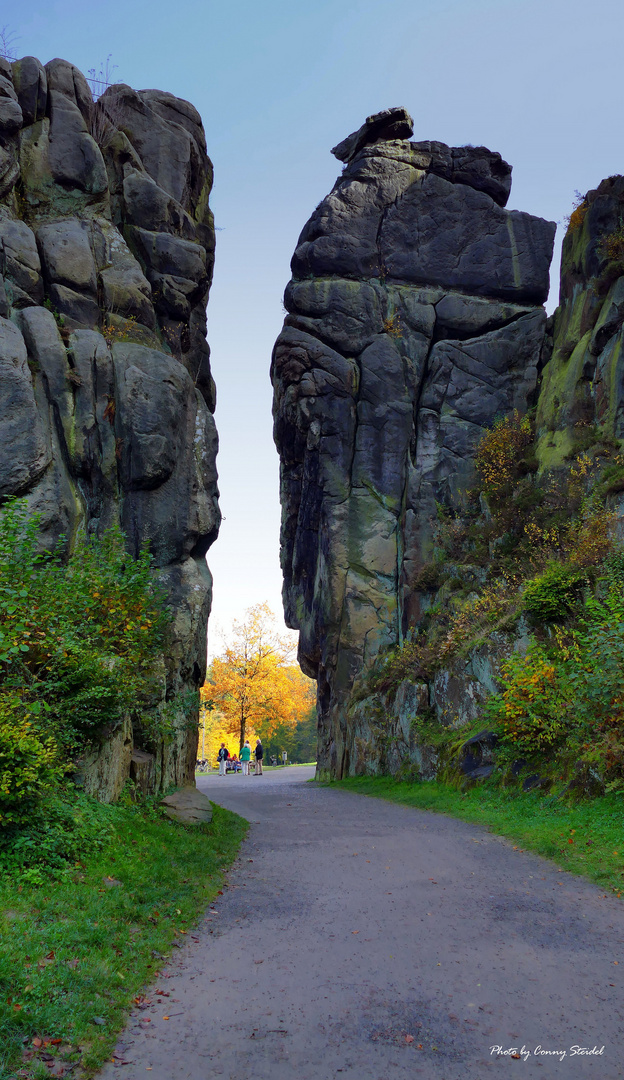 An den Externsteinen im Herbst