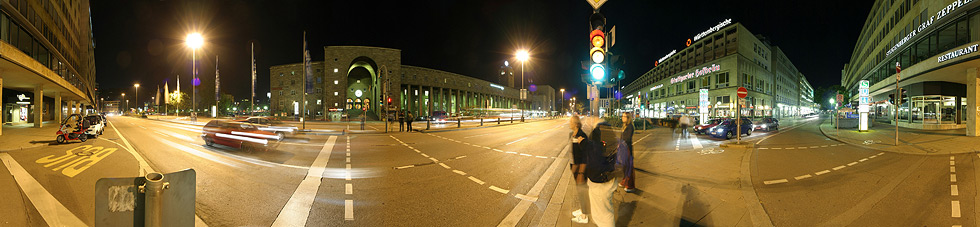 An der Ampel ... Hbf Stgt bei Nacht