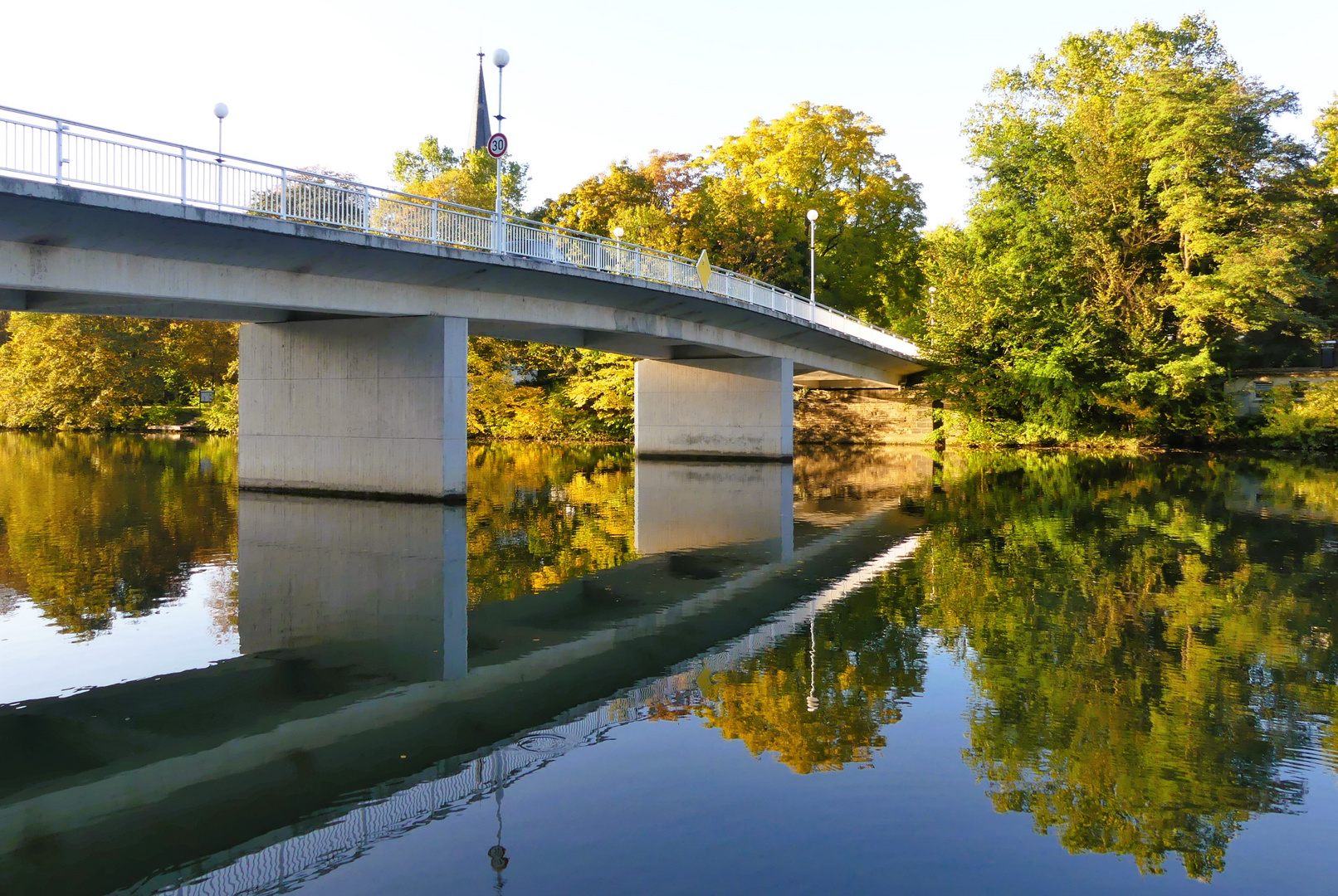 An der Autobrücke in Bad Ems