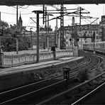 An der Bahnsteigkante am Alexanderplatz