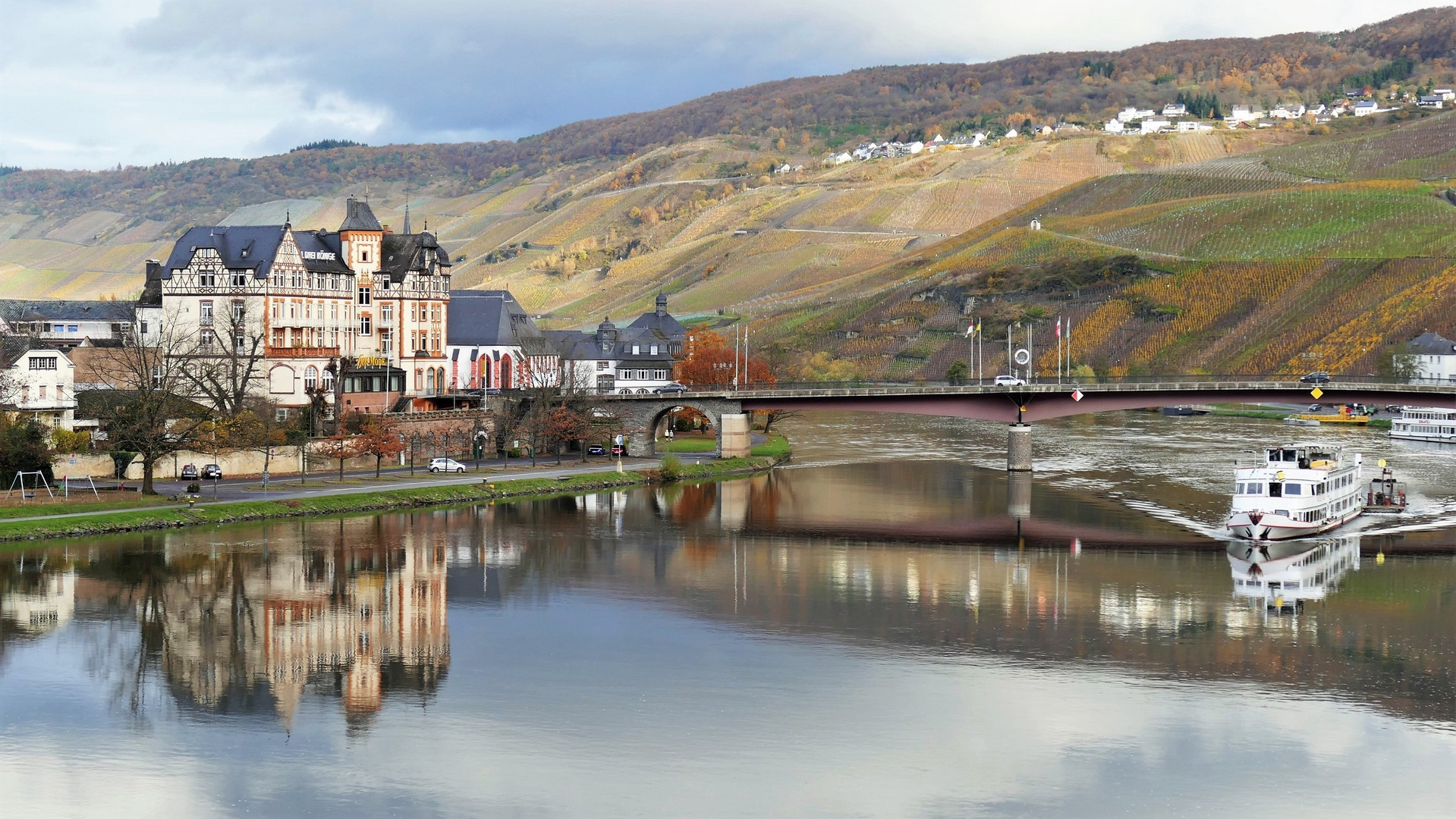 An der Brücke