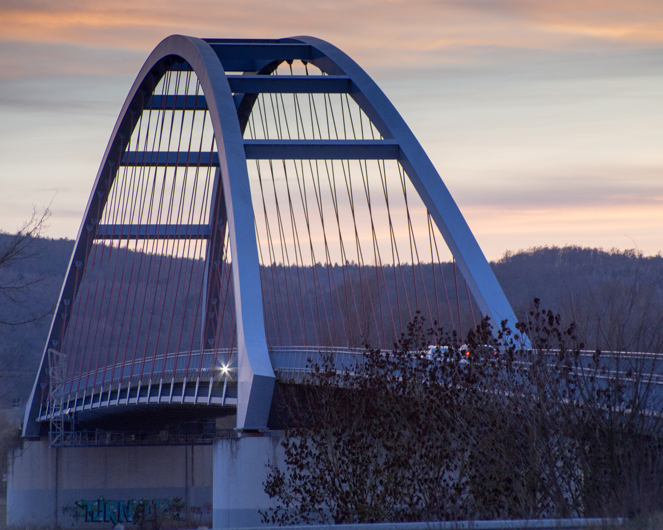 an der Brücke...