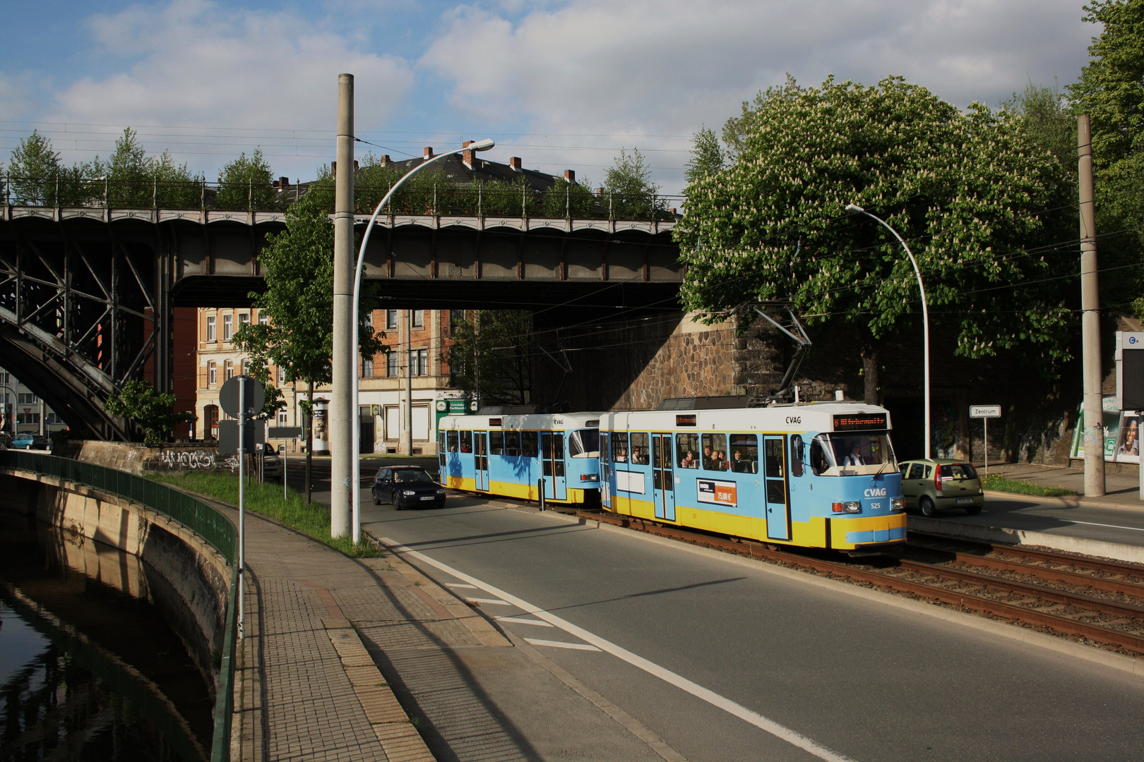 An der Chemnitz entlang .