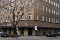 An der Ecke Quellenstraße / Senefeldergasse in Wien-Favoriten