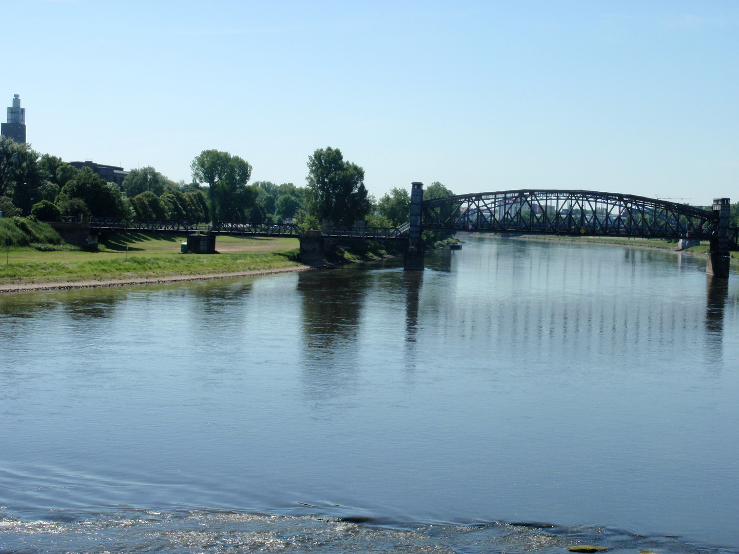 An der Elbe