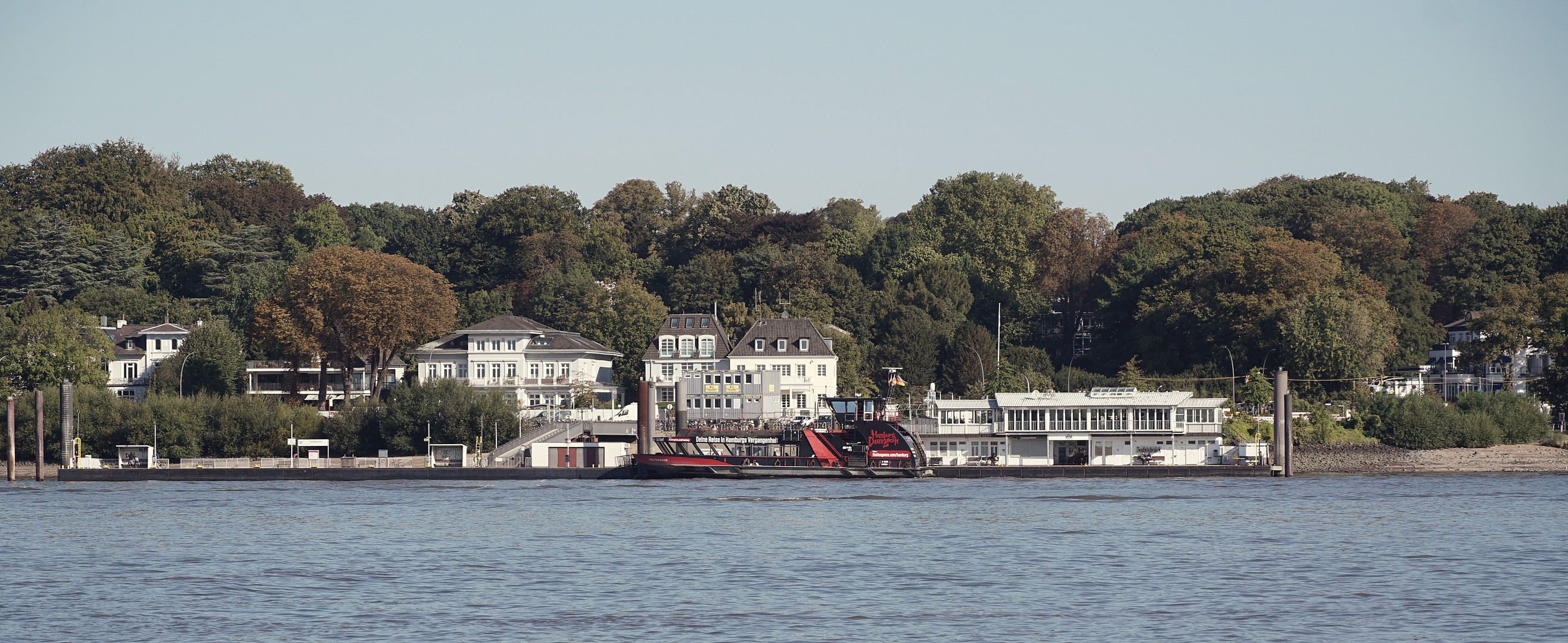  An der Elbe