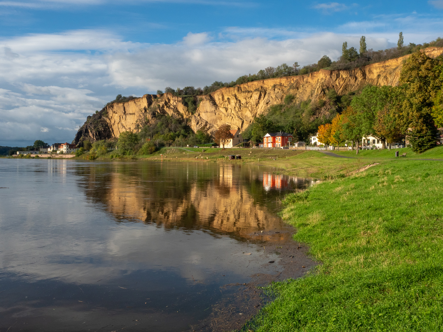 An der Elbe