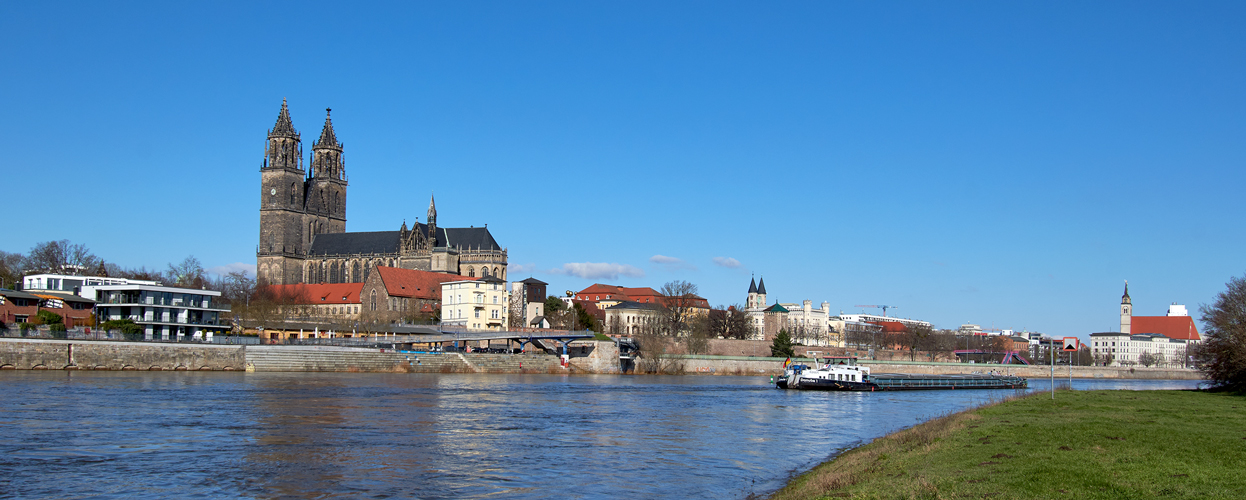 An der Elbe in Magdeburg