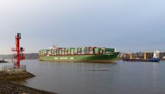 An der Elbe vor Finkenwerder