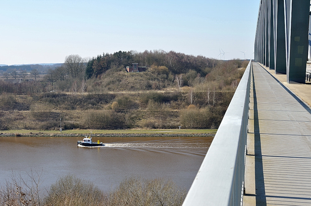 an der Grünentaler Hochbrücke, NOK