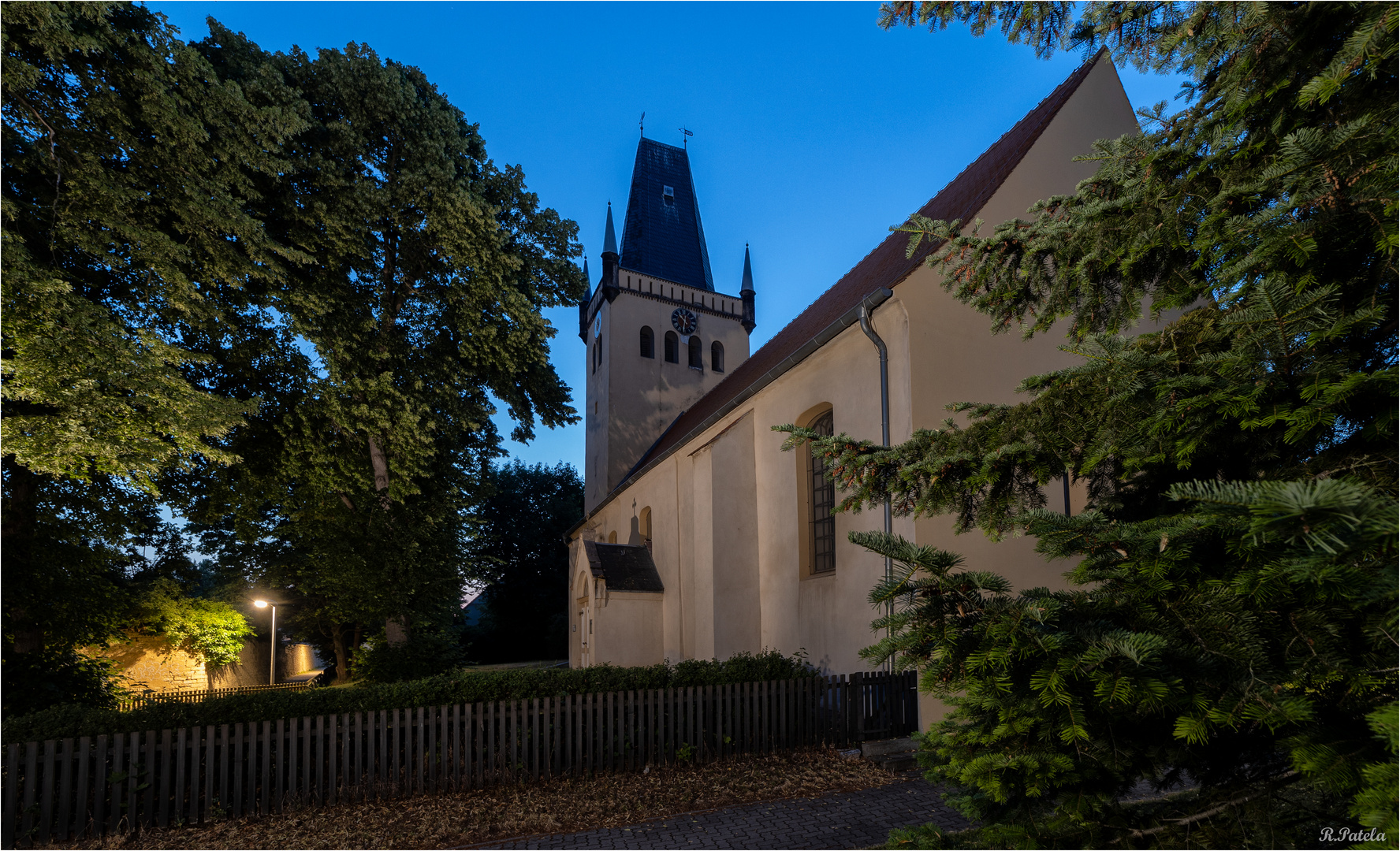 An der Kirche in Borne 