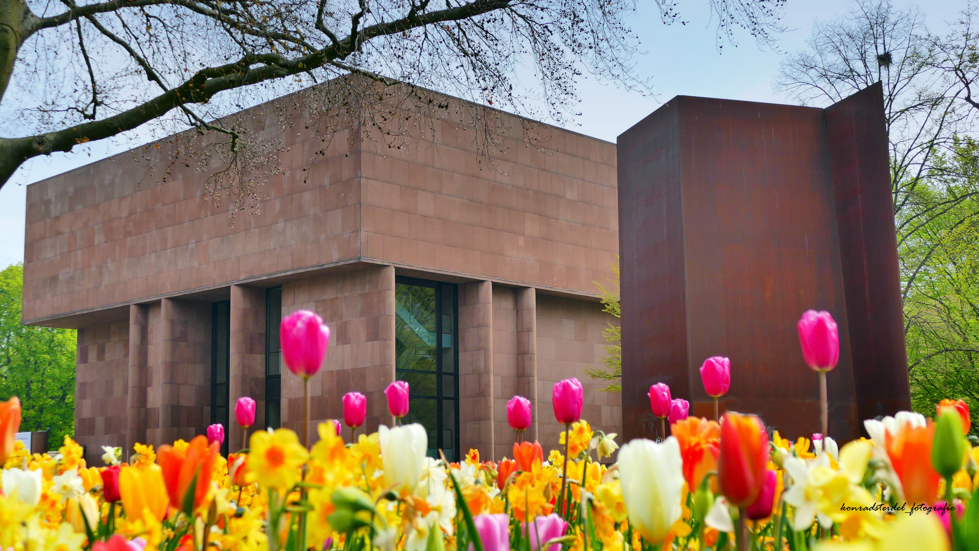  An der Kunsthalle in Bielefeld 