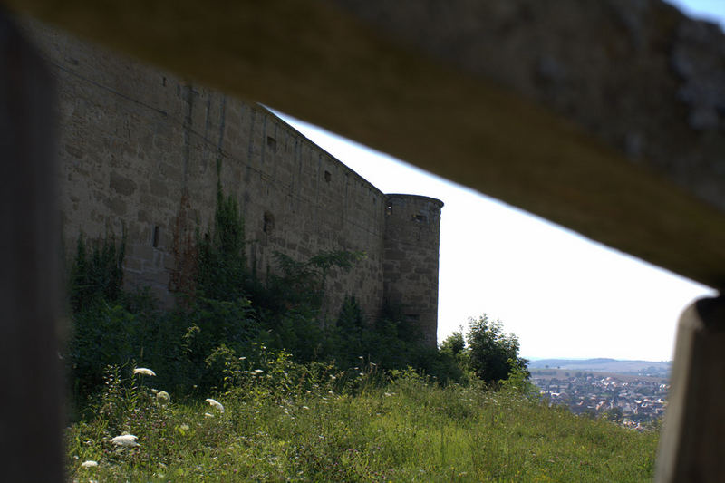 An der Mauer entlang...