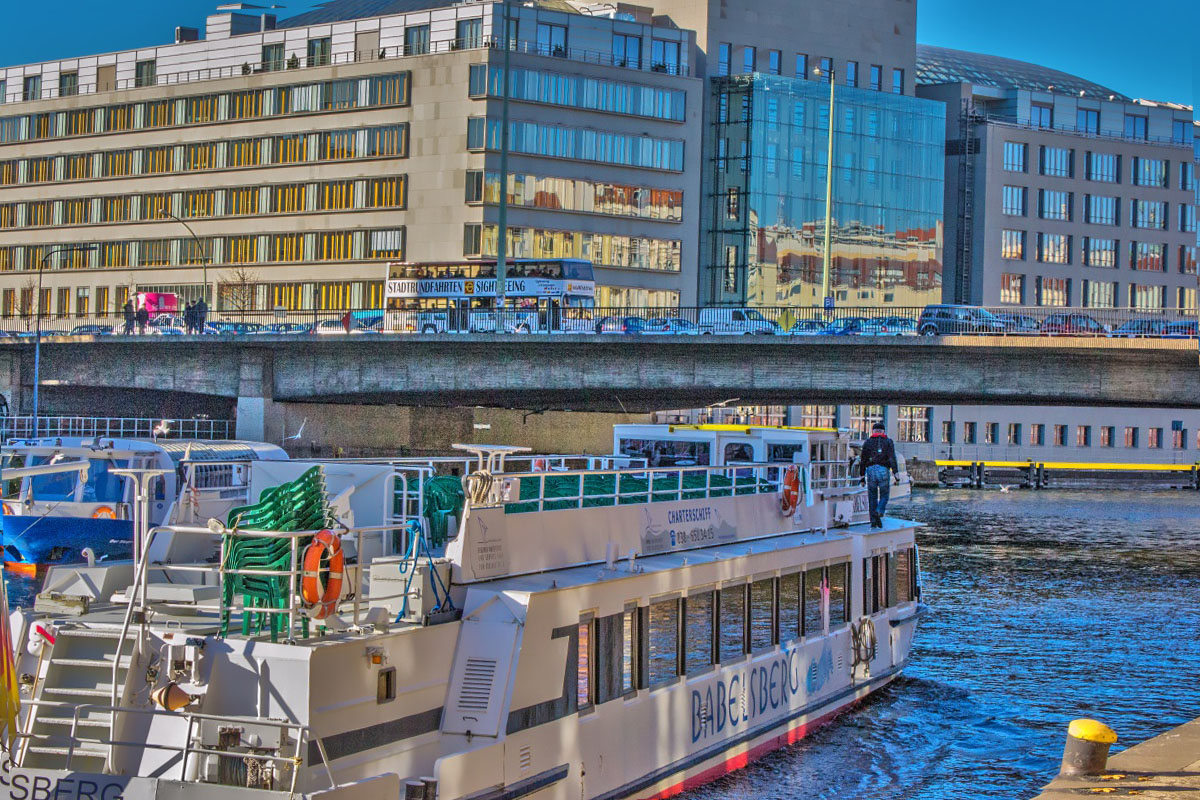 An der Mühlendammschleuse in Berlin