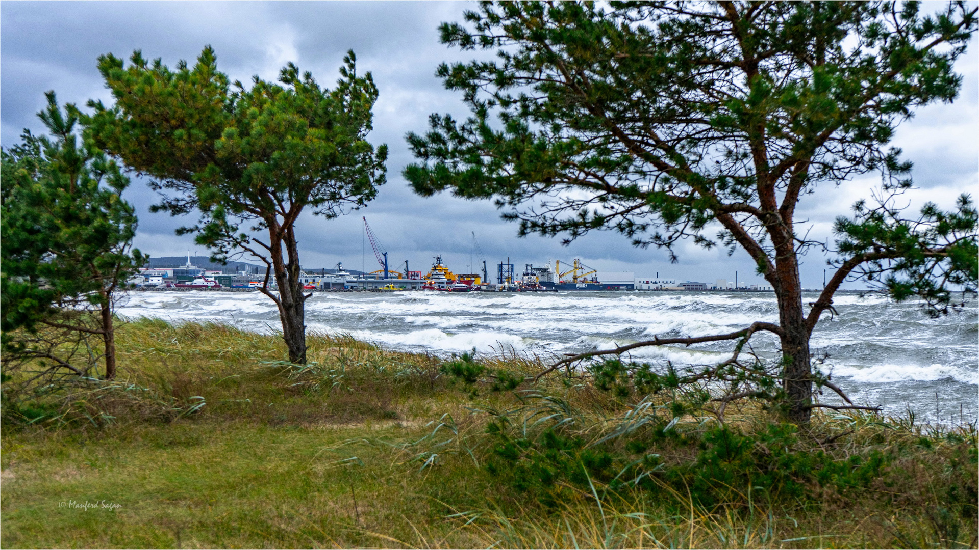 An der Ostsee zwischen Mukran und Binz auf Rügen... 