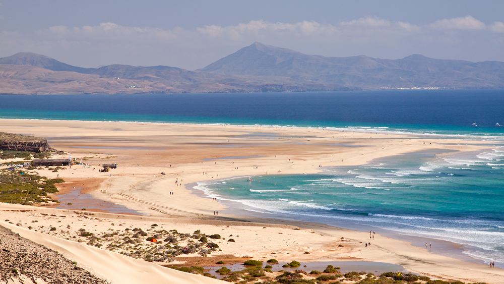 an der Playa-de-Sotavento-de-Jandía