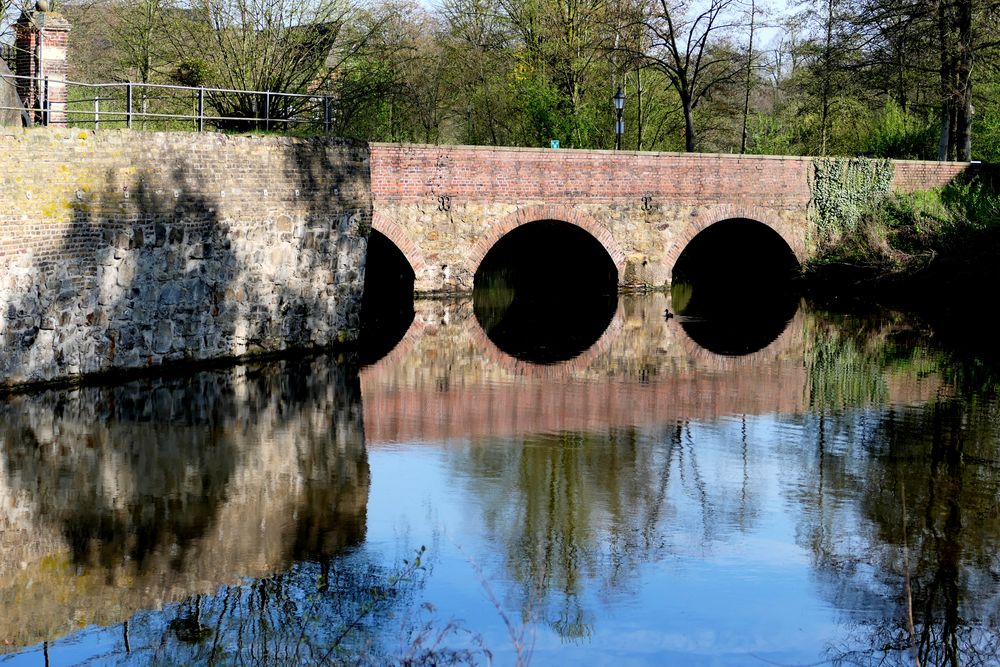 An der Renaissanceburg Lüdinghausen