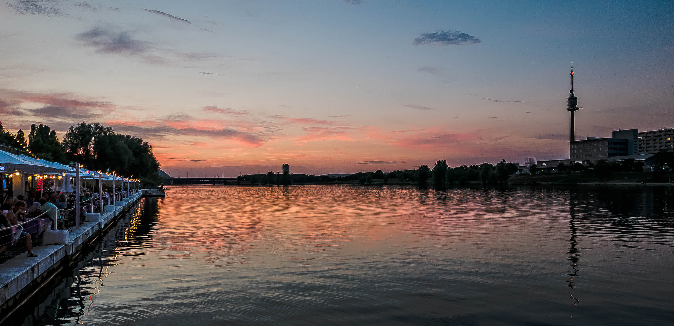 An der roten Donau (2)