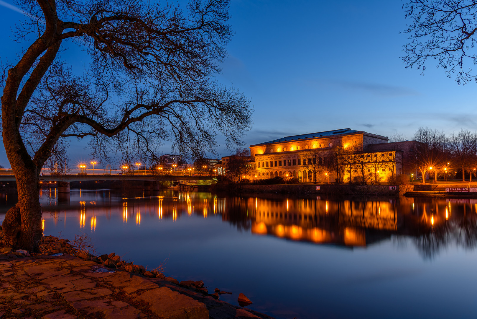 An der Ruhrpromenade in Mülheim