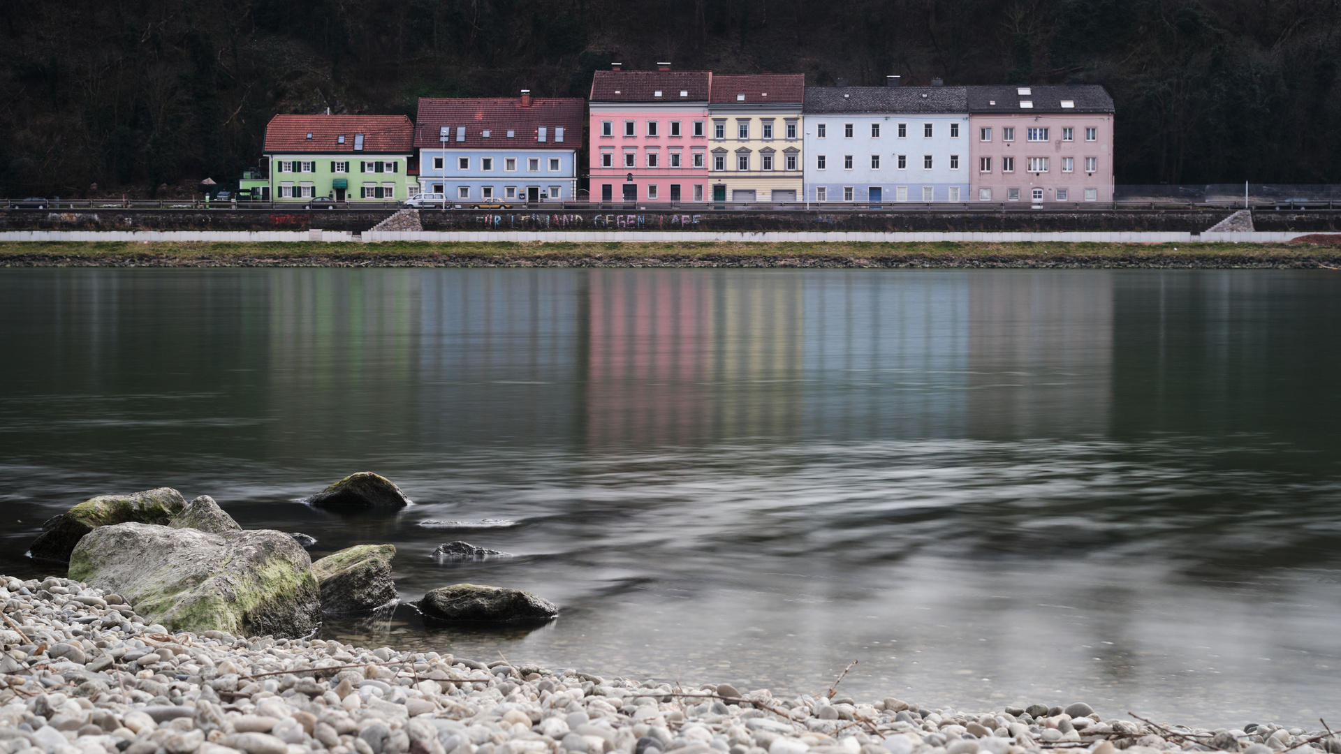 an der schönen grauen Donau