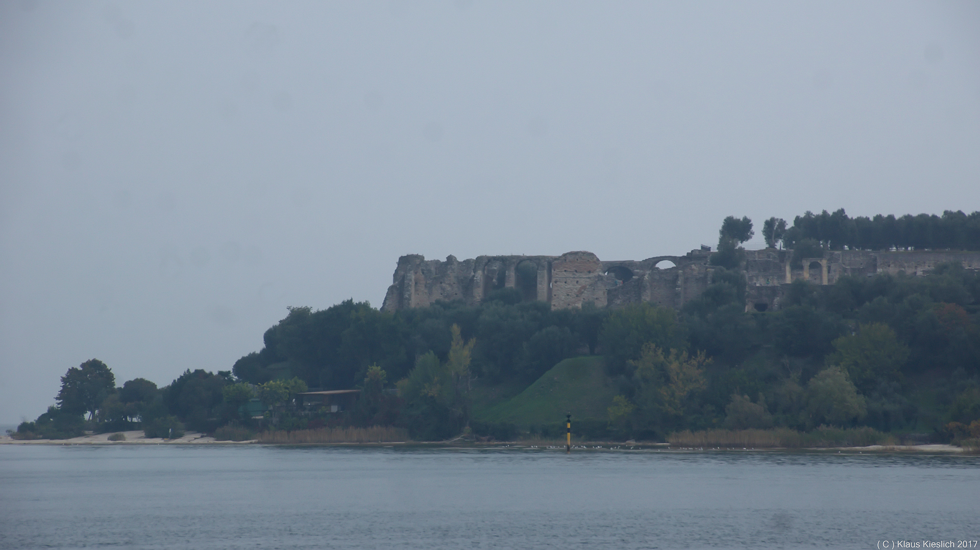 An der Spitze der Halbinsel von Sirmione befindet .....