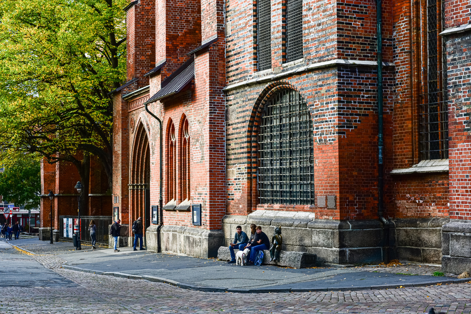 An der St. Marien-Kirche.                      DSC_5764-2