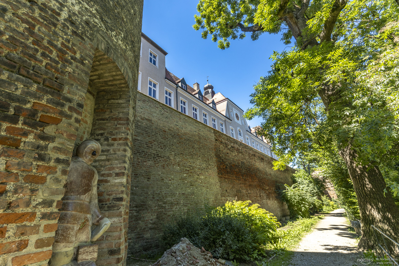 An der Stadtmauer