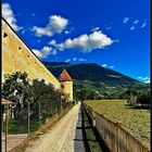 An der Stadtmauer von Glurns