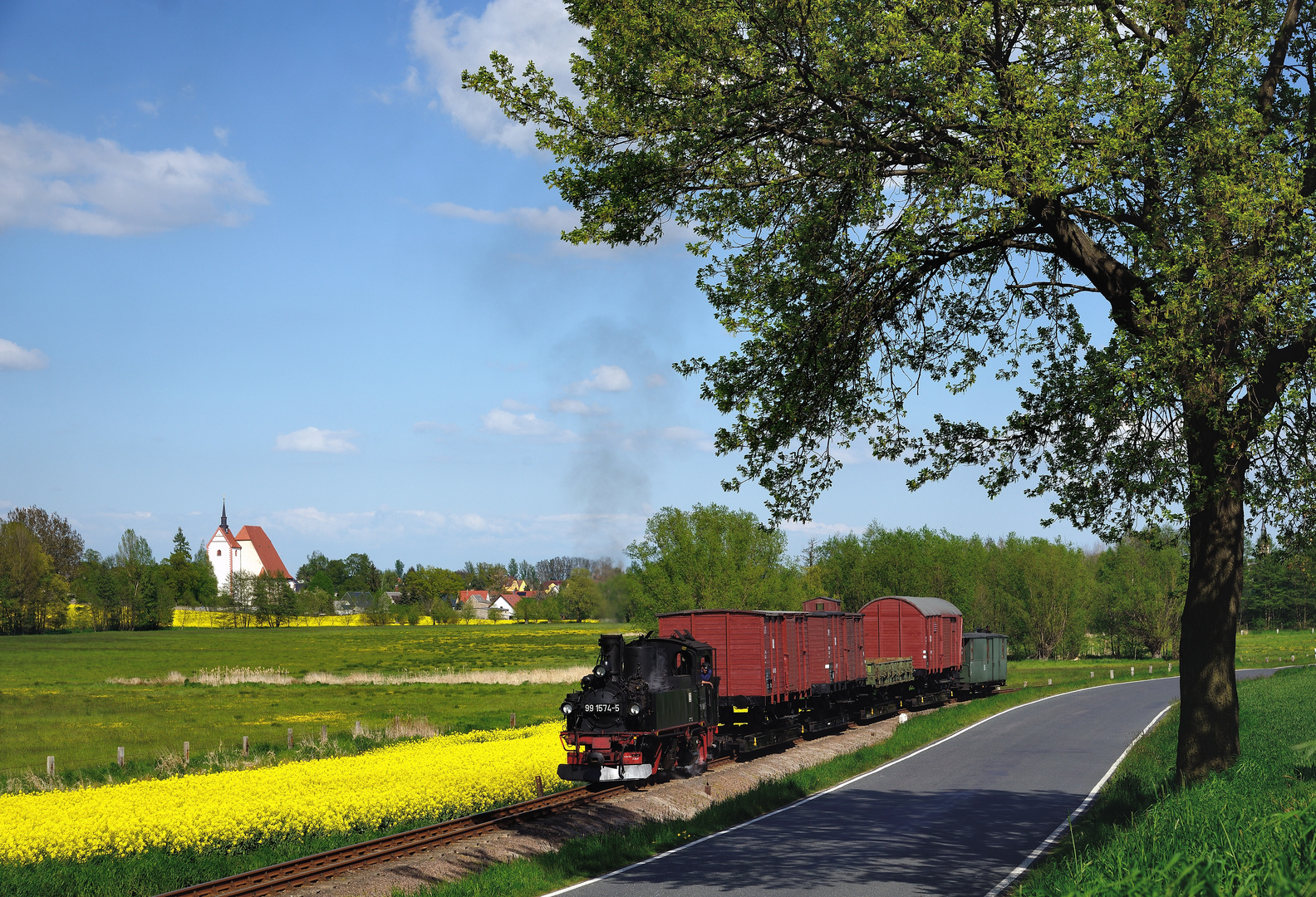 An der Straße nach Glossen ...