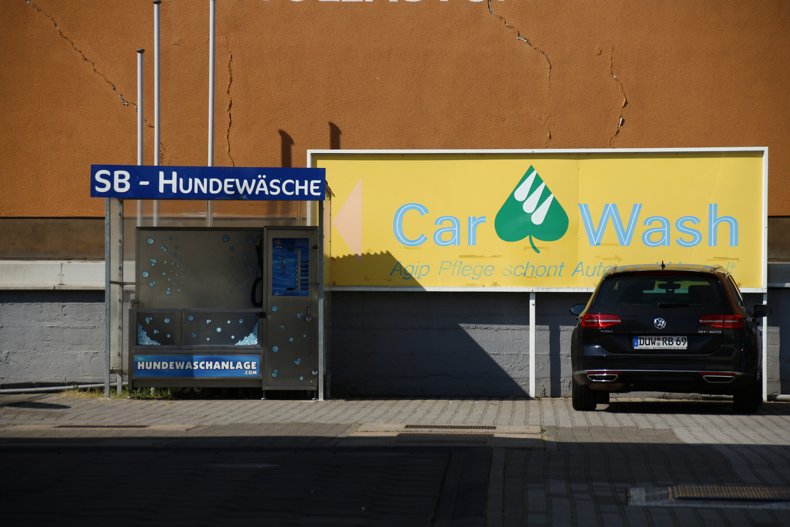 An der Tanke wird mit allem Geld gemacht