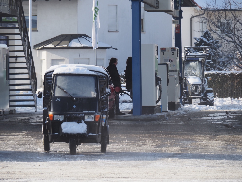 An der Tankstelle