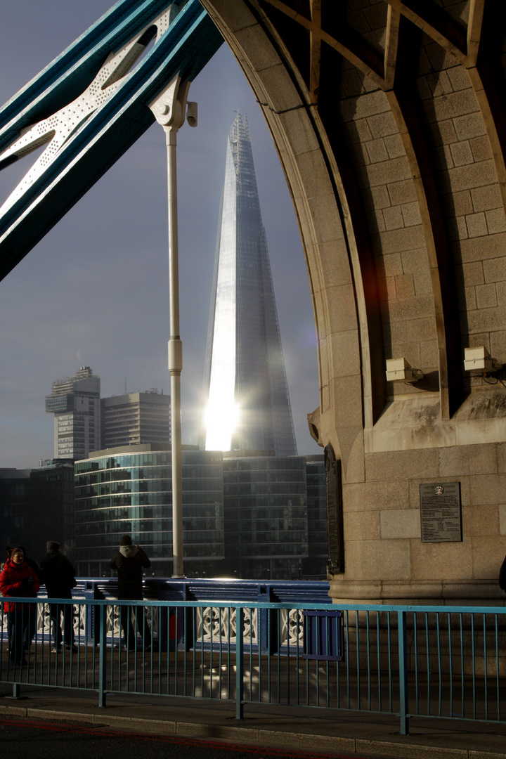 An der Tower Bridge...