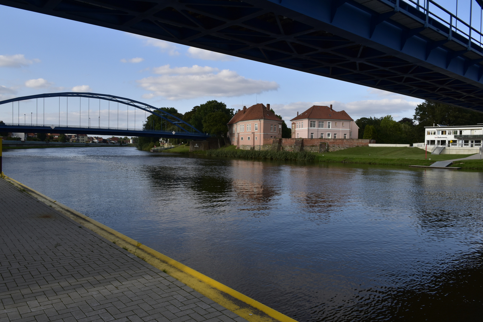 an der Weser im Landkreis Nienburg