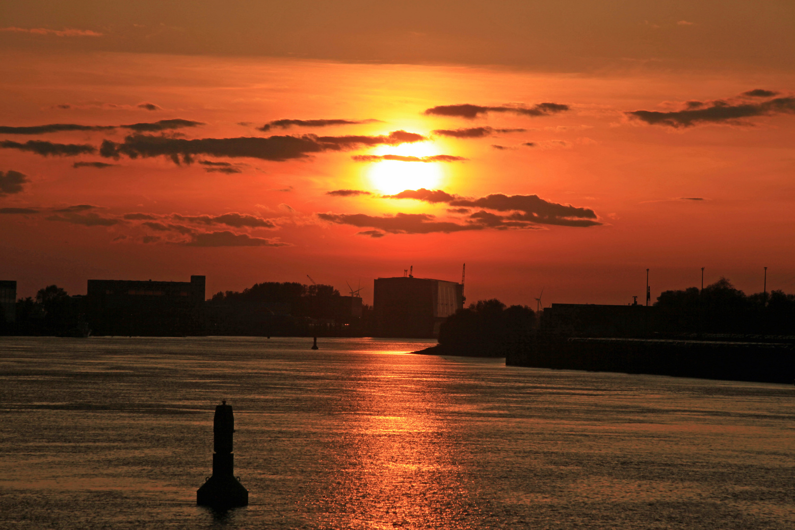 An der Weser in Lemwrder Sonnenuntergang