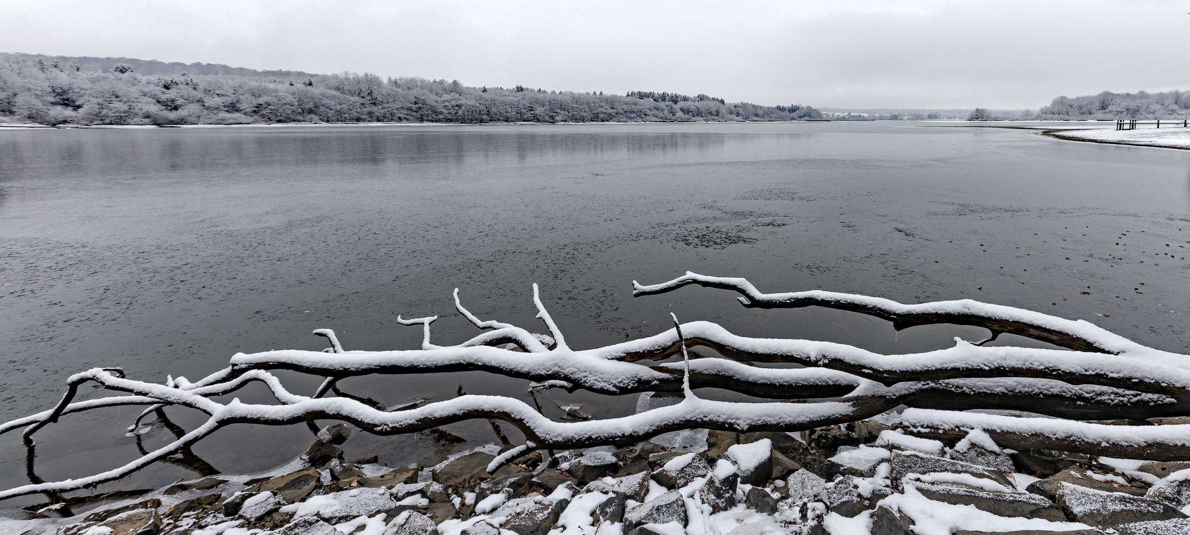 An der Westerwälder Seenplatte   II