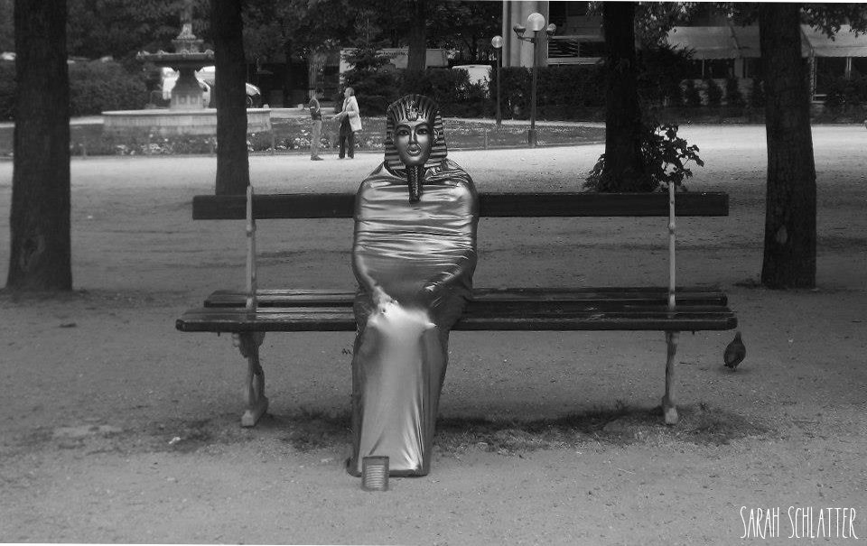 An Egyptian mime in Paris